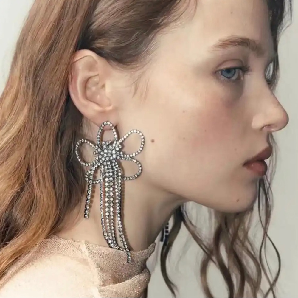 Flower statement earrings M145